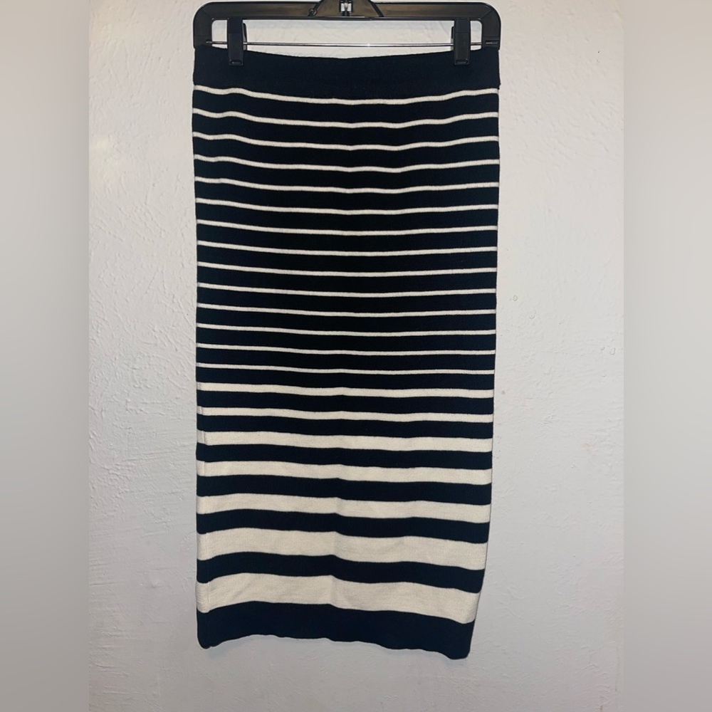 ANN TAYLOR Sweater Midi Skirt Medium